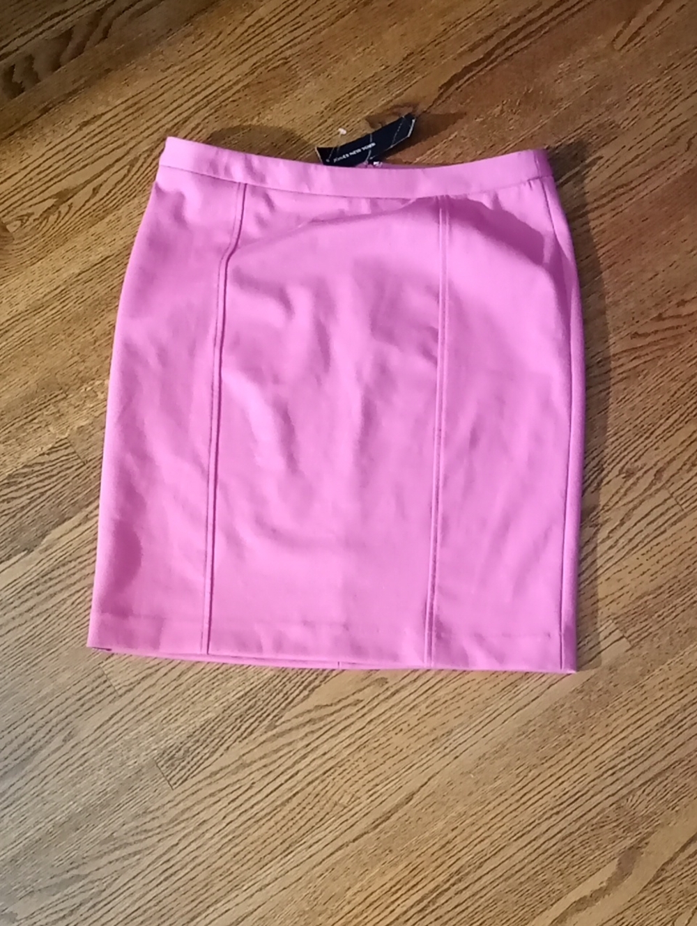 Jones New York NWT Soft Skirt Size 10 W 16.5" L 22"